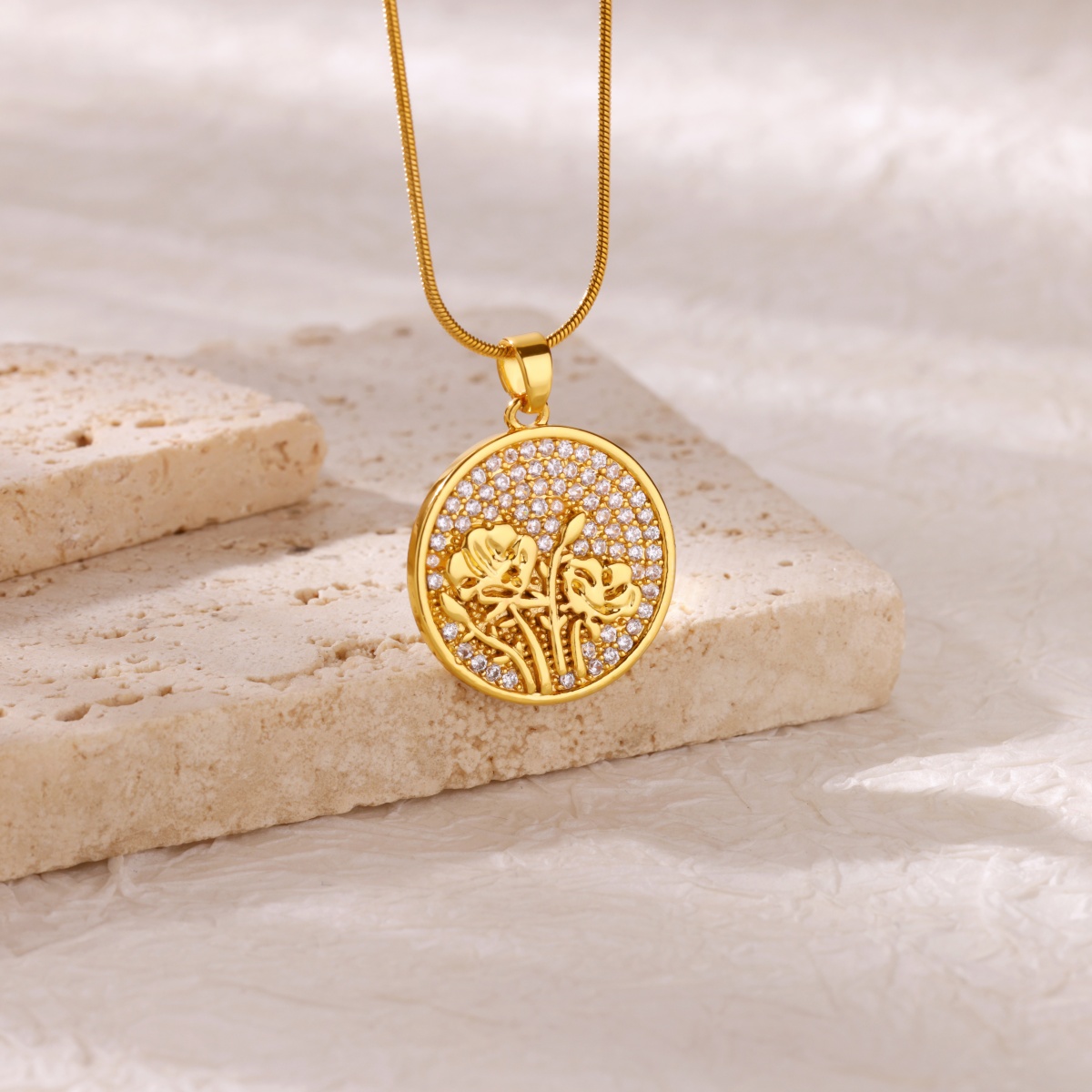Naszyjniki z cyrkoniami w kszt – Birth Flower Necklace recenzja i cena