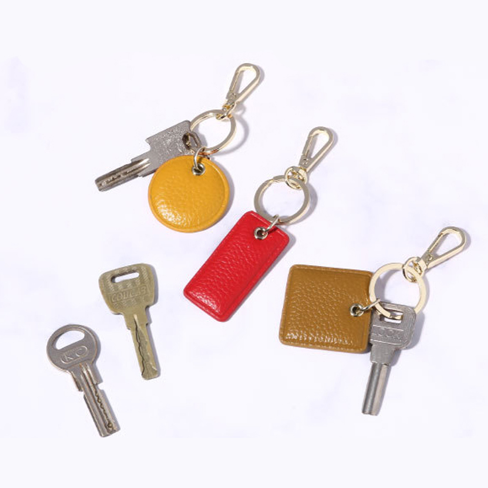 Spersonalizowane litery skórza – Monogram Keychain Leather recenzja i cena